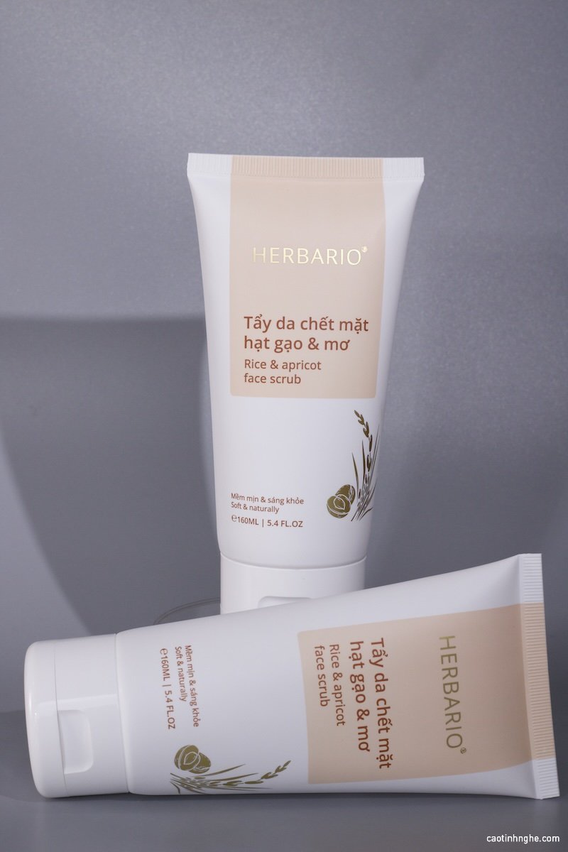 Tẩy da chết hạt gao & mơ Herbario tay da chet hat gao va mo Herbario